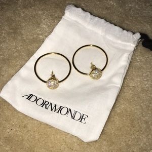 Adornmonde- gold hoop earrings